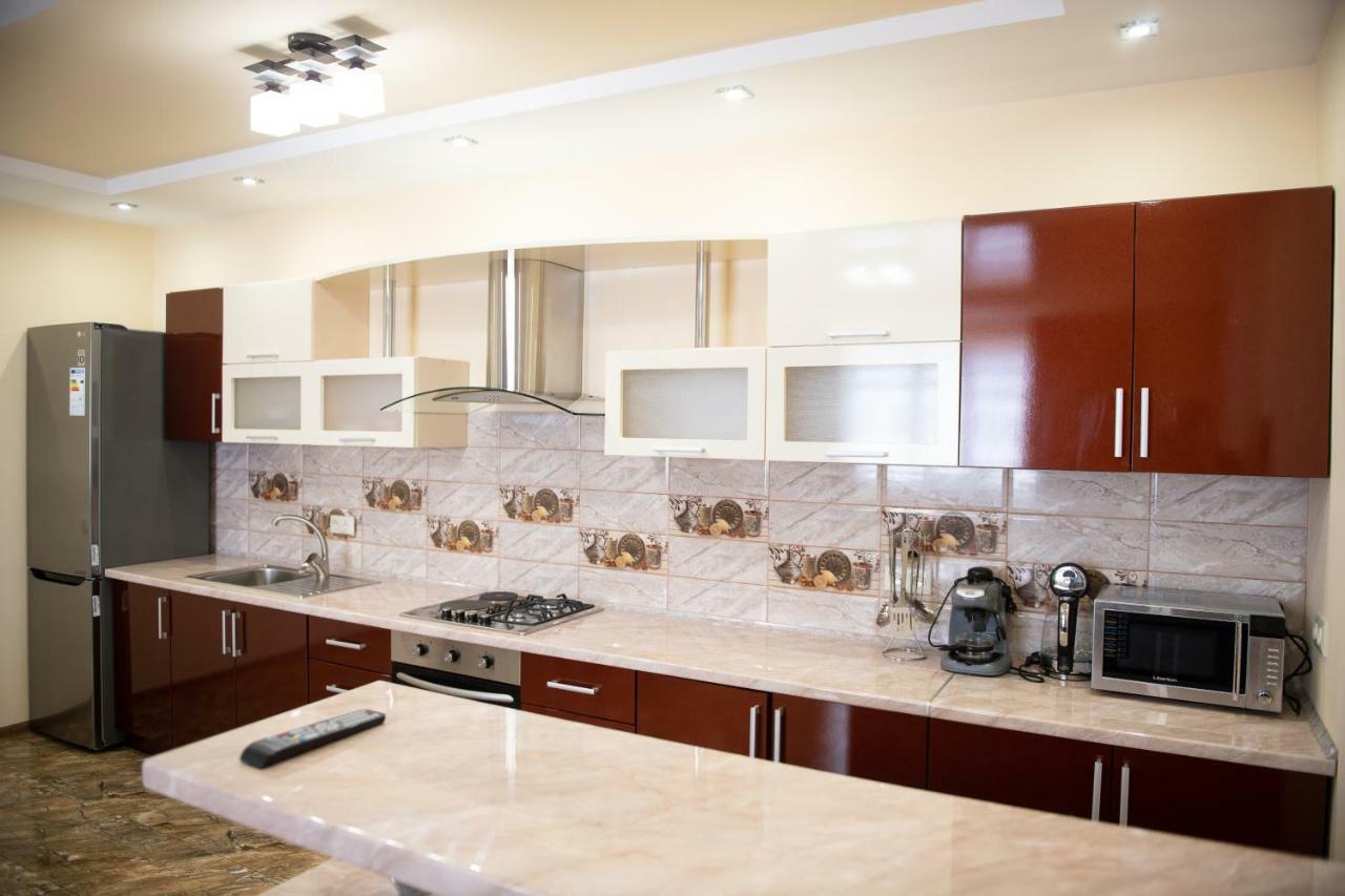 Appartement Затишна Оселя à Mizhhirya  Extérieur photo