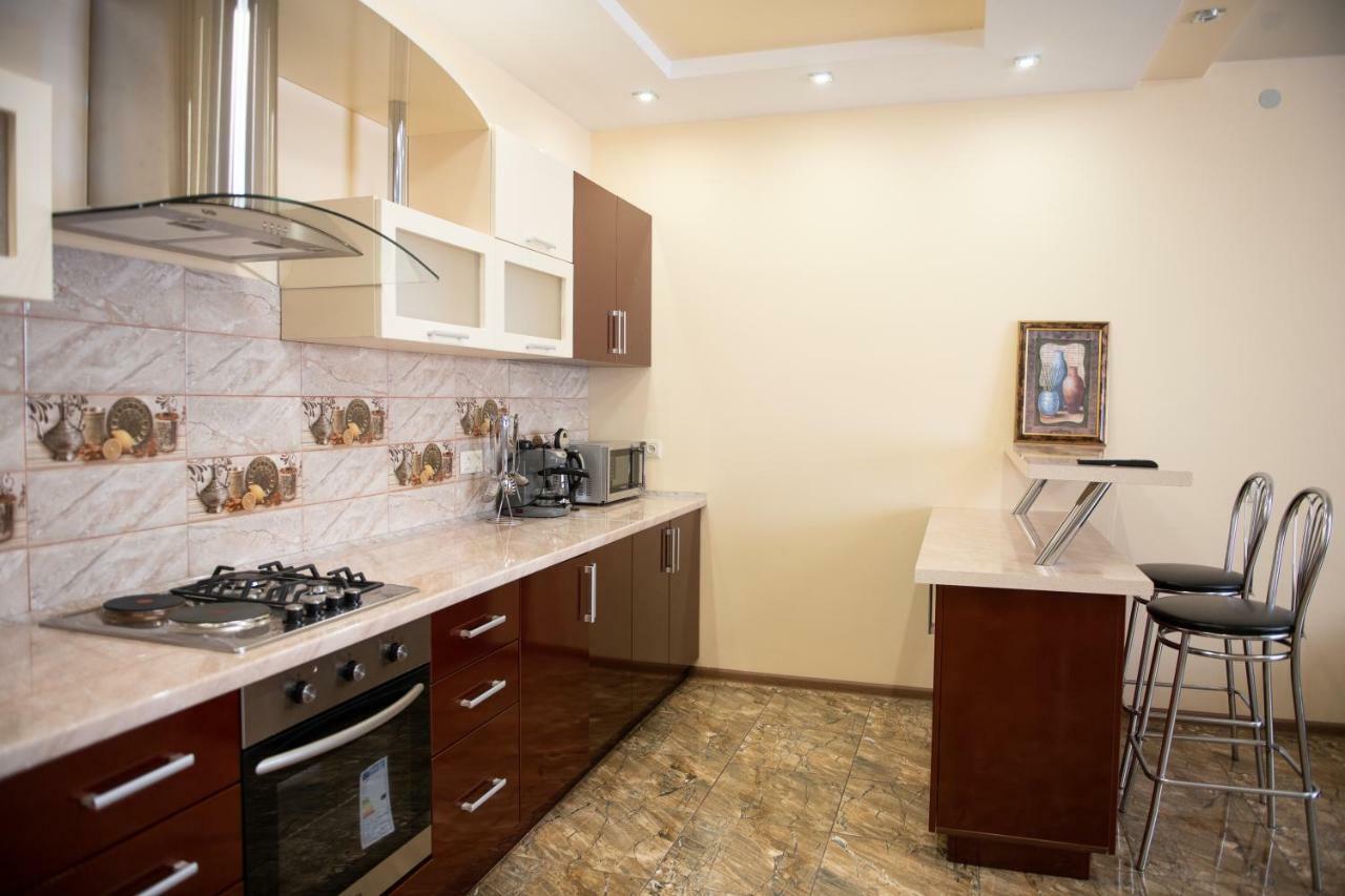 Appartement Затишна Оселя à Mizhhirya  Extérieur photo