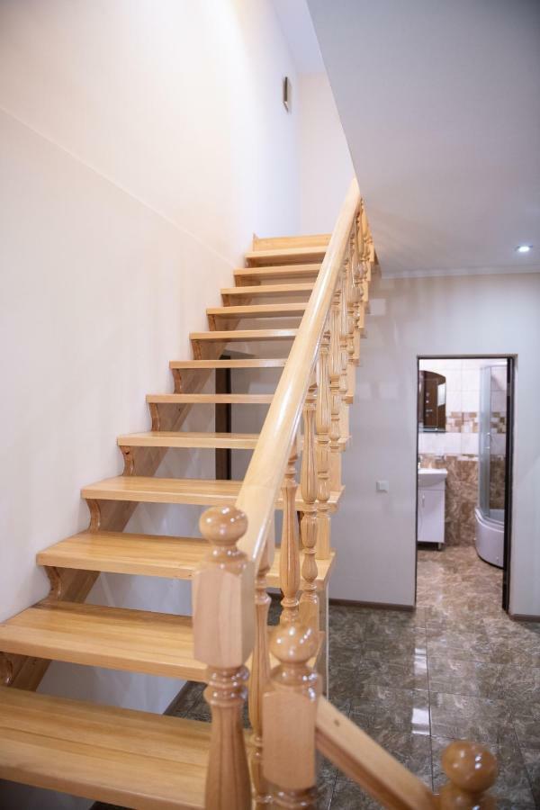Appartement Затишна Оселя à Mizhhirya  Extérieur photo