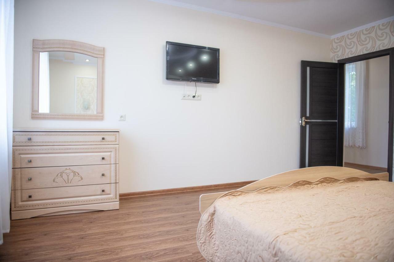 Appartement Затишна Оселя à Mizhhirya  Extérieur photo
