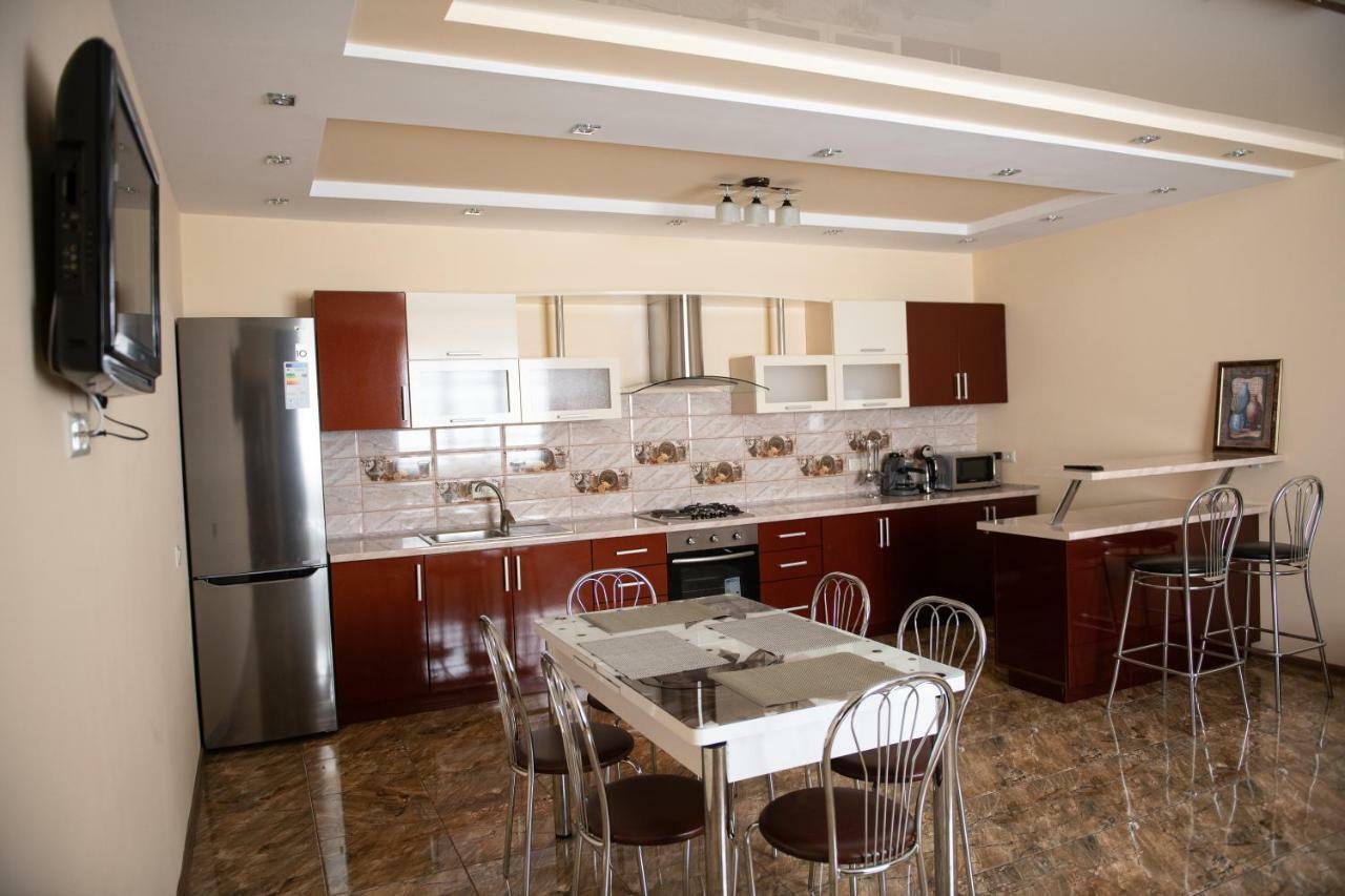 Appartement Затишна Оселя à Mizhhirya  Extérieur photo